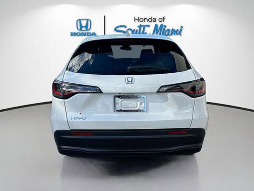 2026 Honda HR-V LX