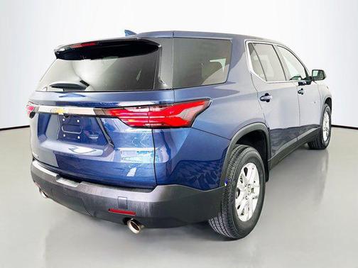 2022 Chevrolet Traverse LS