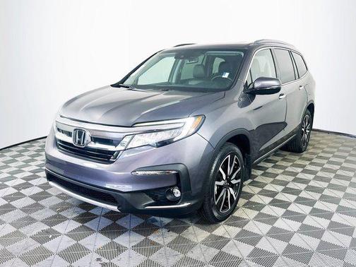 2022 Honda Pilot Touring 8-Passenger