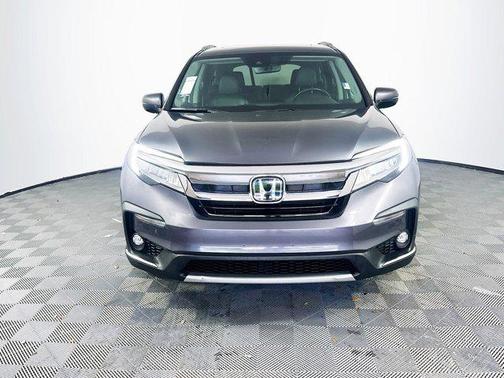 2022 Honda Pilot Touring 8-Passenger