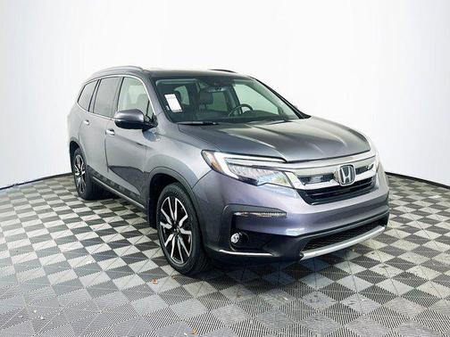 2022 Honda Pilot Touring 8-Passenger