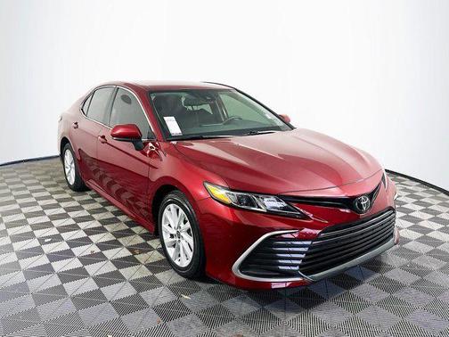 2022 Toyota Camry LE