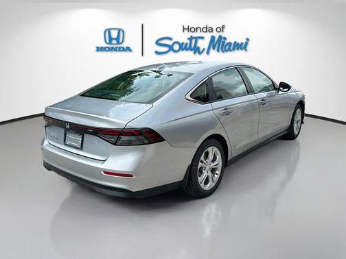 2025 Honda Accord LX 1.5T