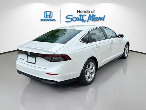 2025 Honda Accord LX 1.5T