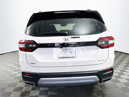 2025 Honda Pilot Elite