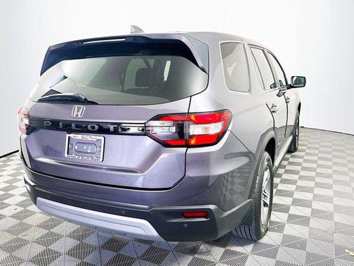 2023 Honda Pilot 2WD EX-L 8 Passenger