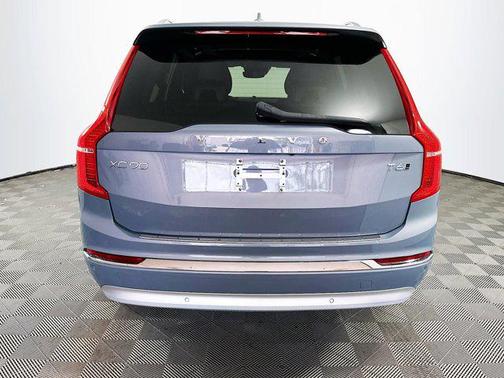 2022 Volvo XC90 T6 Inscription