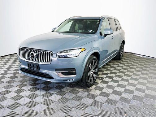2022 Volvo XC90 T6 Inscription