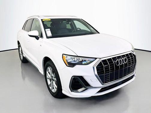2021 Audi Q3 45 S line Premium