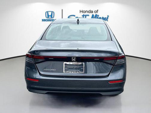 2025 Honda Accord LX 1.5T