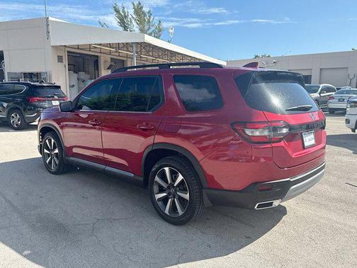 2024 Honda Pilot Touring 8-Passenger