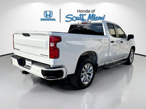 2022 Chevrolet Silverado 1500 Custom
