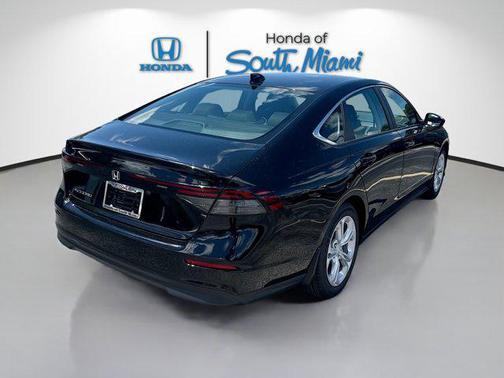 2025 Honda Accord LX 1.5T