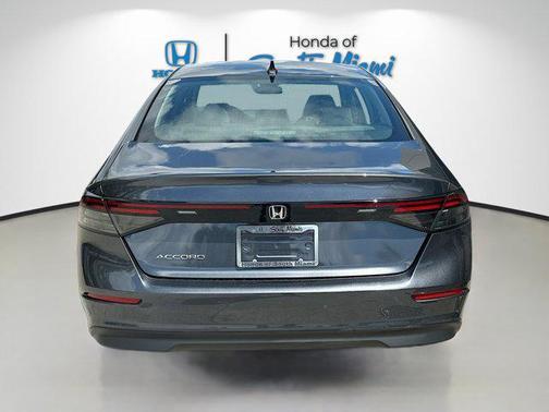 2025 Honda Accord LX 1.5T