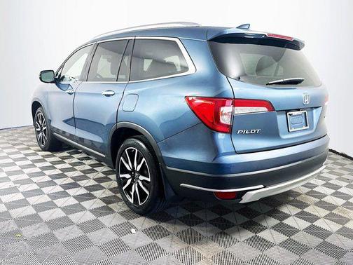2020 Honda Pilot Touring 8-Passenger