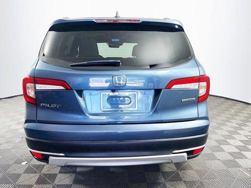2020 Honda Pilot Touring 8-Passenger
