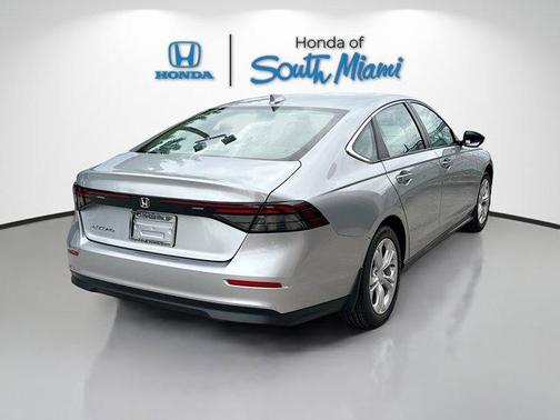 2025 Honda Accord LX 1.5T