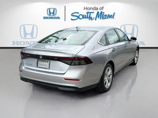 2025 Honda Accord LX 1.5T