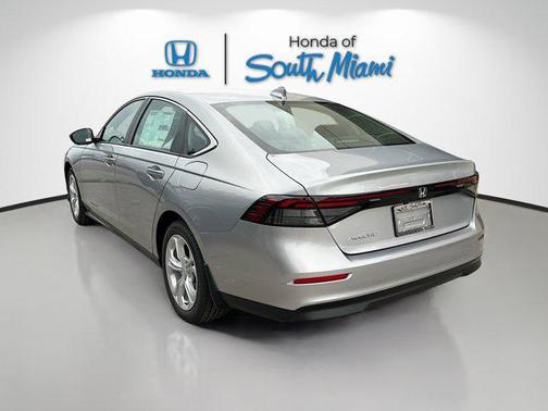 2025 Honda Accord LX 1.5T