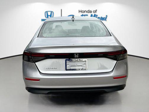 2025 Honda Accord LX 1.5T