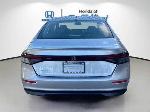 2025 Honda Accord LX 1.5T