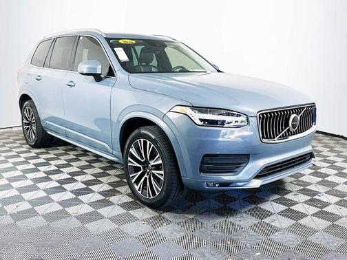 2020 Volvo XC90 T6 Momentum
