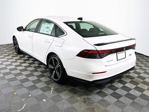2025 Honda Accord Hybrid Base