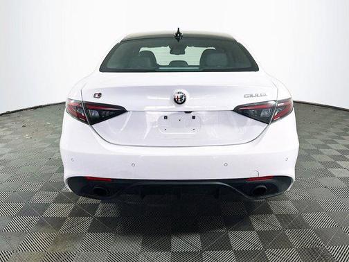 2024 Alfa Romeo Giulia Veloce RWD