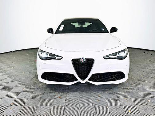 2024 Alfa Romeo Giulia Veloce RWD