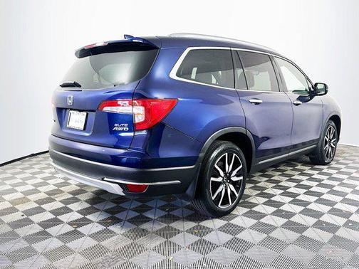2022 Honda Pilot AWD Elite