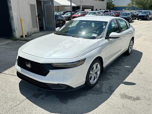 2025 Honda Accord LX 1.5T