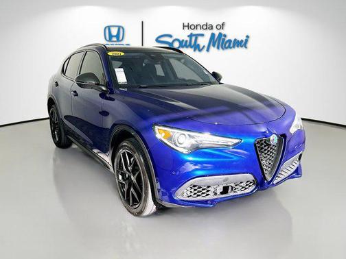 2021 Alfa Romeo Stelvio Base