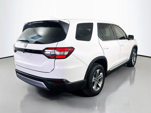 2023 Honda Pilot 2WD EX-L 8 Passenger