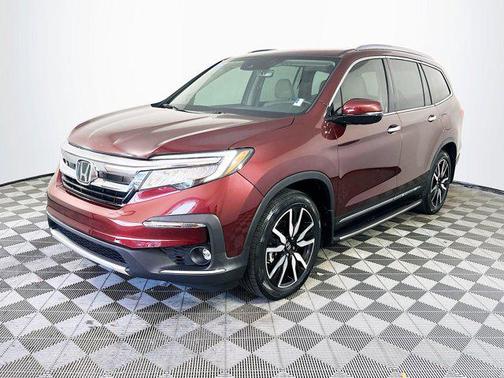 2022 Honda Pilot Touring 8-Passenger