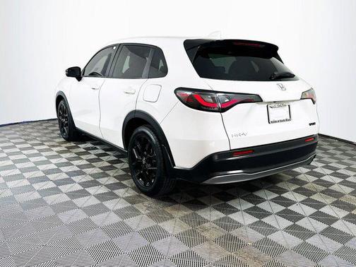 2023 Honda HR-V 2WD Sport