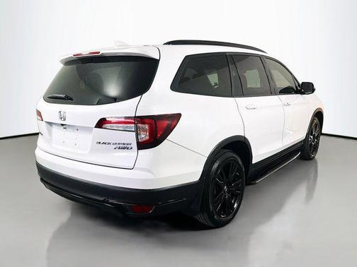 2021 Honda Pilot AWD Black Edition