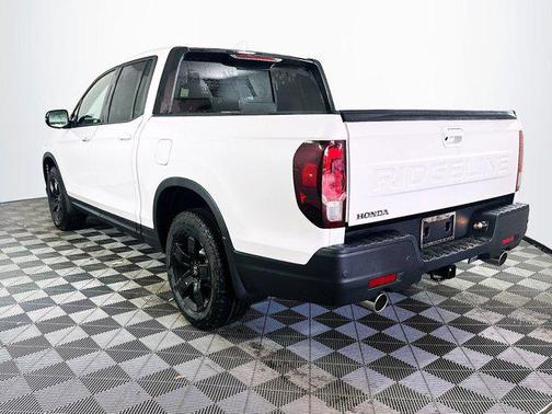 2025 Honda Ridgeline Black