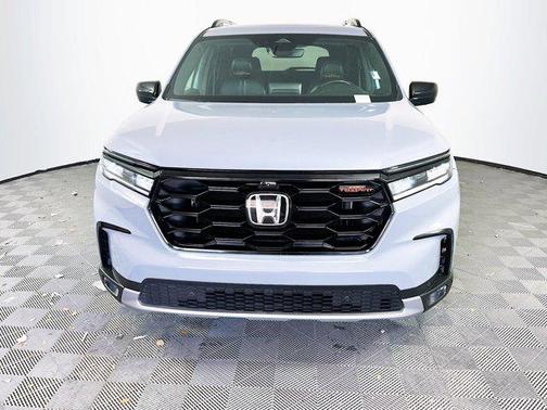 2023 Honda Pilot AWD TrailSport