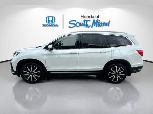 2022 Honda Pilot Touring 8-Passenger