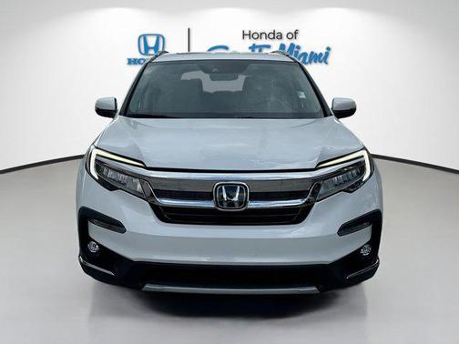 2022 Honda Pilot Touring 8-Passenger