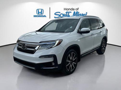 2022 Honda Pilot Touring 8-Passenger