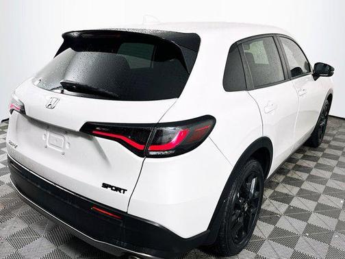2023 Honda HR-V 2WD Sport