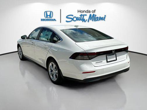 2025 Honda Accord LX 1.5T
