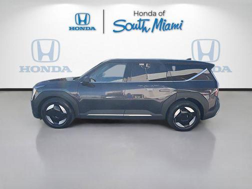 2026 Kia EV9 Light Short Range