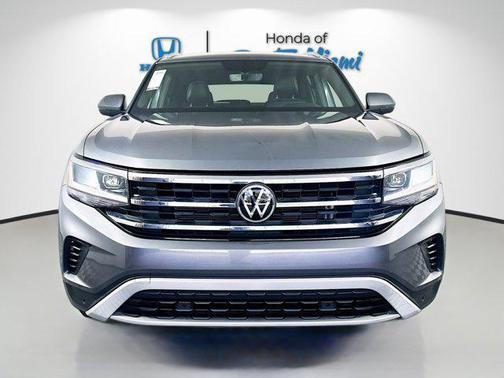 2022 Volkswagen Atlas Cross Sport 2.0T SE w/Technology