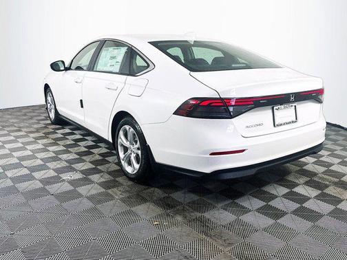 2025 Honda Accord LX 1.5T