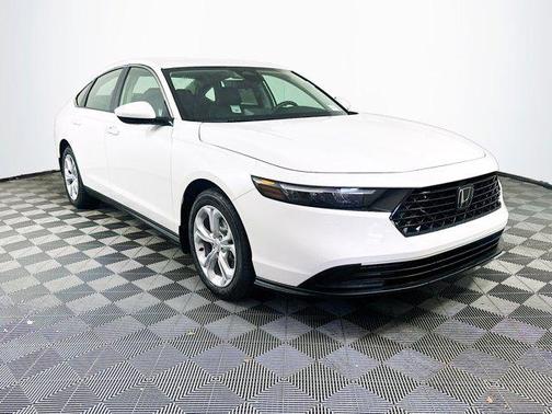 2025 Honda Accord LX 1.5T