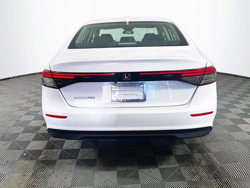 2025 Honda Accord LX 1.5T