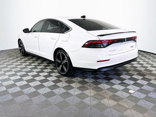 2023 Honda Accord Hybrid Base