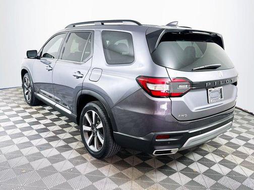 2023 Honda Pilot AWD Elite